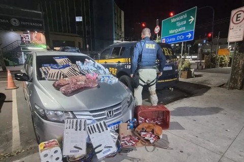 PRF Intercepta Veículo com Mercadorias Furtadas na Ponte Rio-Niterói