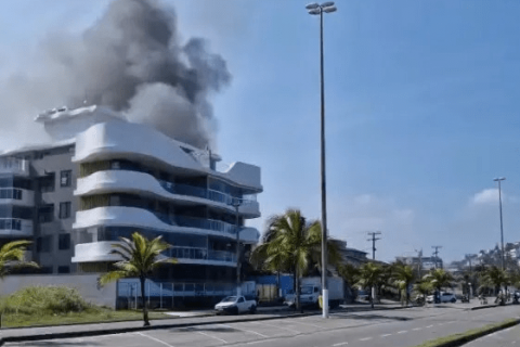 Incêndio atinge Labrise Beach Club em Niterói