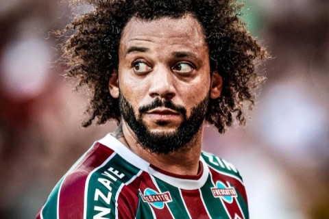 Marcelo e Mano Menezes: Desentendimento Resulta na Saída do Jogador do Fluminense